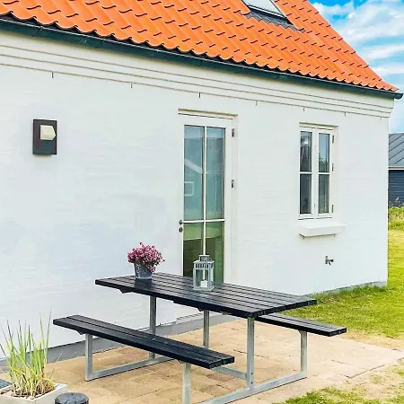 Holiday home Lyngbyvej Iii