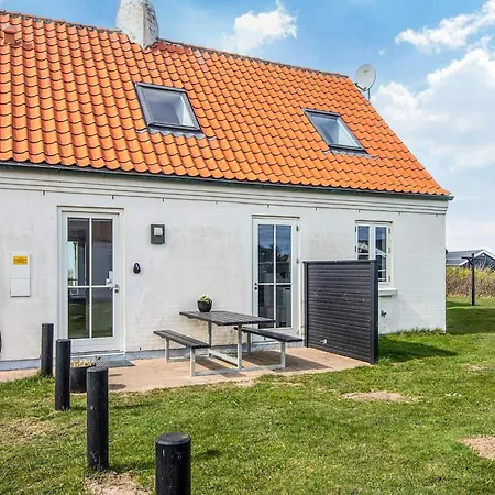 Lyngbyvej Iii Holiday home *