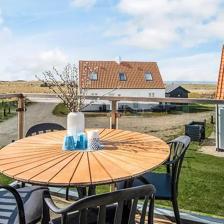 Lyngbyvej Iii Holiday home *