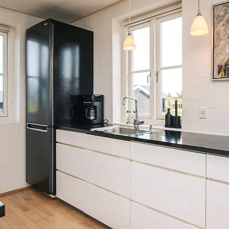 Holiday home Lyngbyvej Iii *