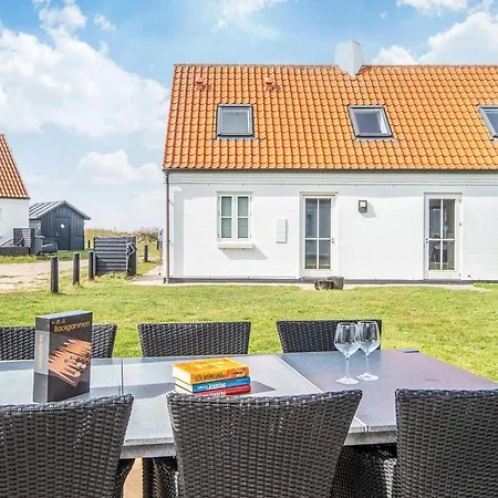 Lyngbyvej Iii Holiday home